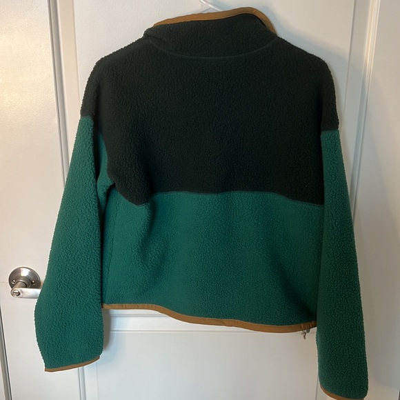 North Face Pullover - Picture 2 of 3